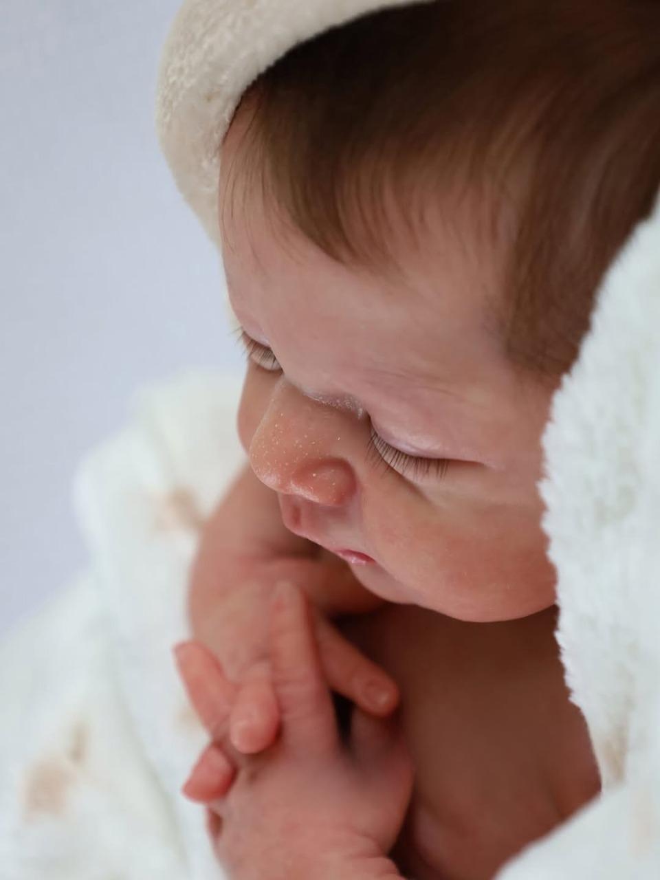 18 Inch Sleeping Silicone Reborn Baby Doll – Realistic Newborn with Rooted Hair